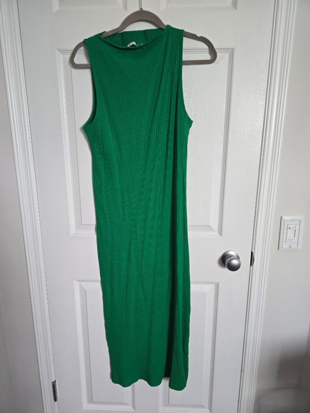Zara Maxi Dress – Kelly Green – Size XL 💚